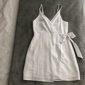 ~like new~ white asymmetrical dress with side tie!